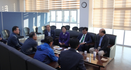 재단 원장, 장흥군수 면담
