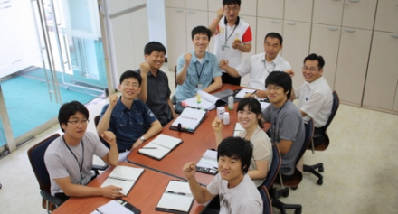 2009 재단소식지 식품센터 생산팀 사진